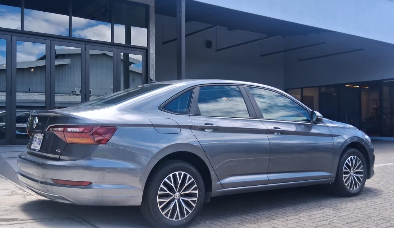 VOLKSWAGEN JETTA TSI