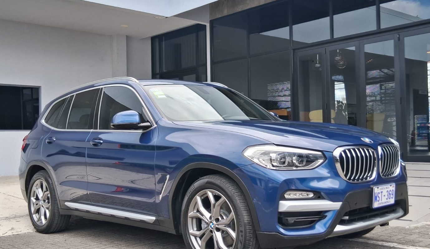 BMW X3 XDrive30i
