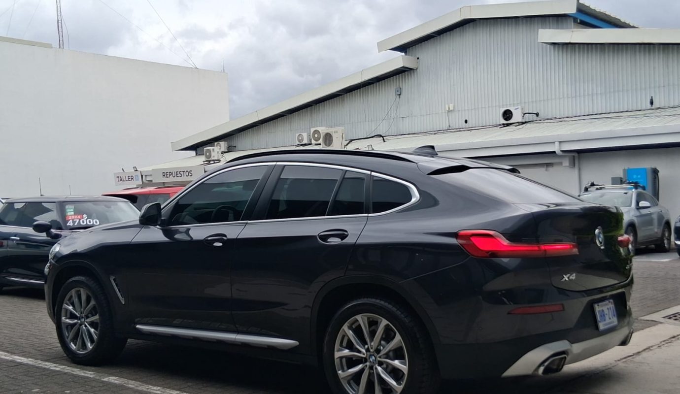 BMW X4 Xdrive20i