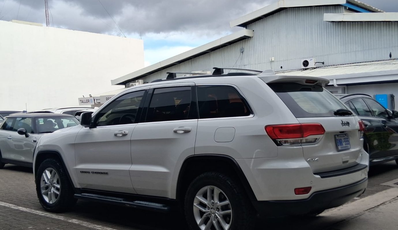 Jeep Cherokee Laredo