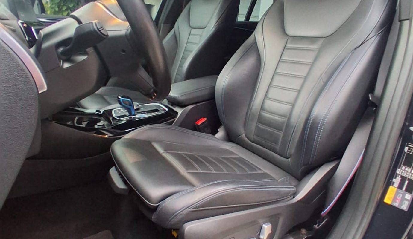 BMW IX3 PAQ M