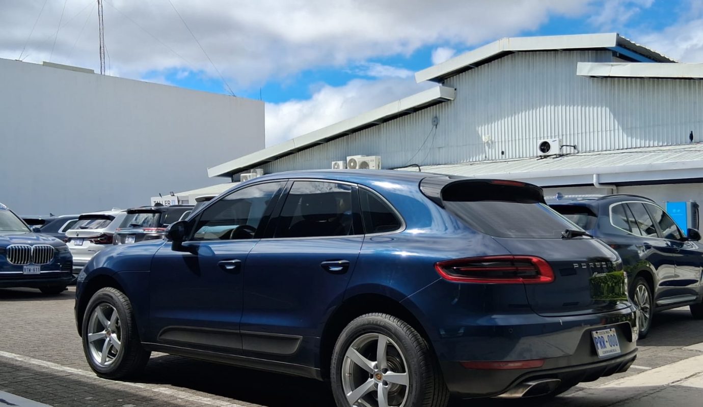 Porshe Macan