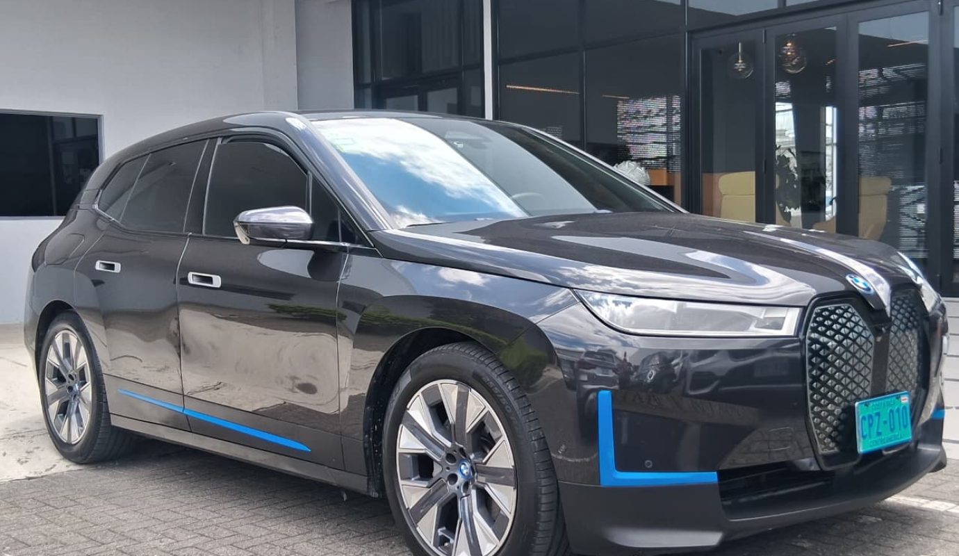 BMW IX Xdrive 40