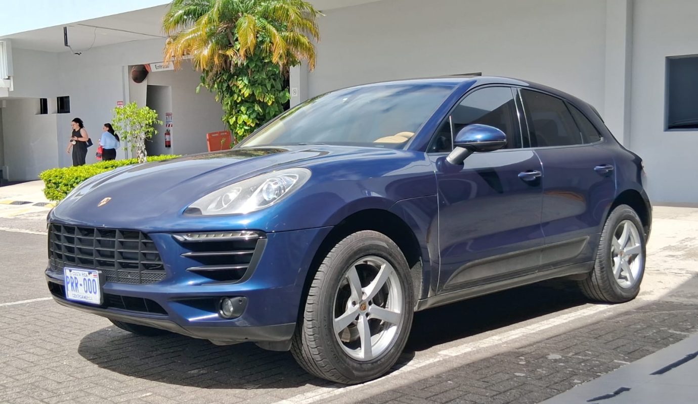 Porshe Macan