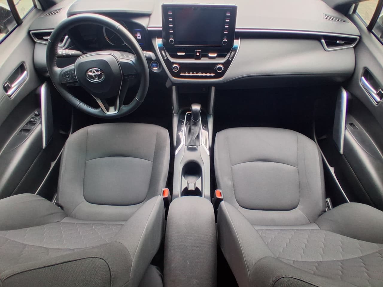 Toyota Cross Hybrid