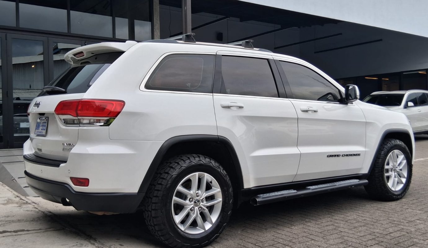 Jeep Cherokee Laredo